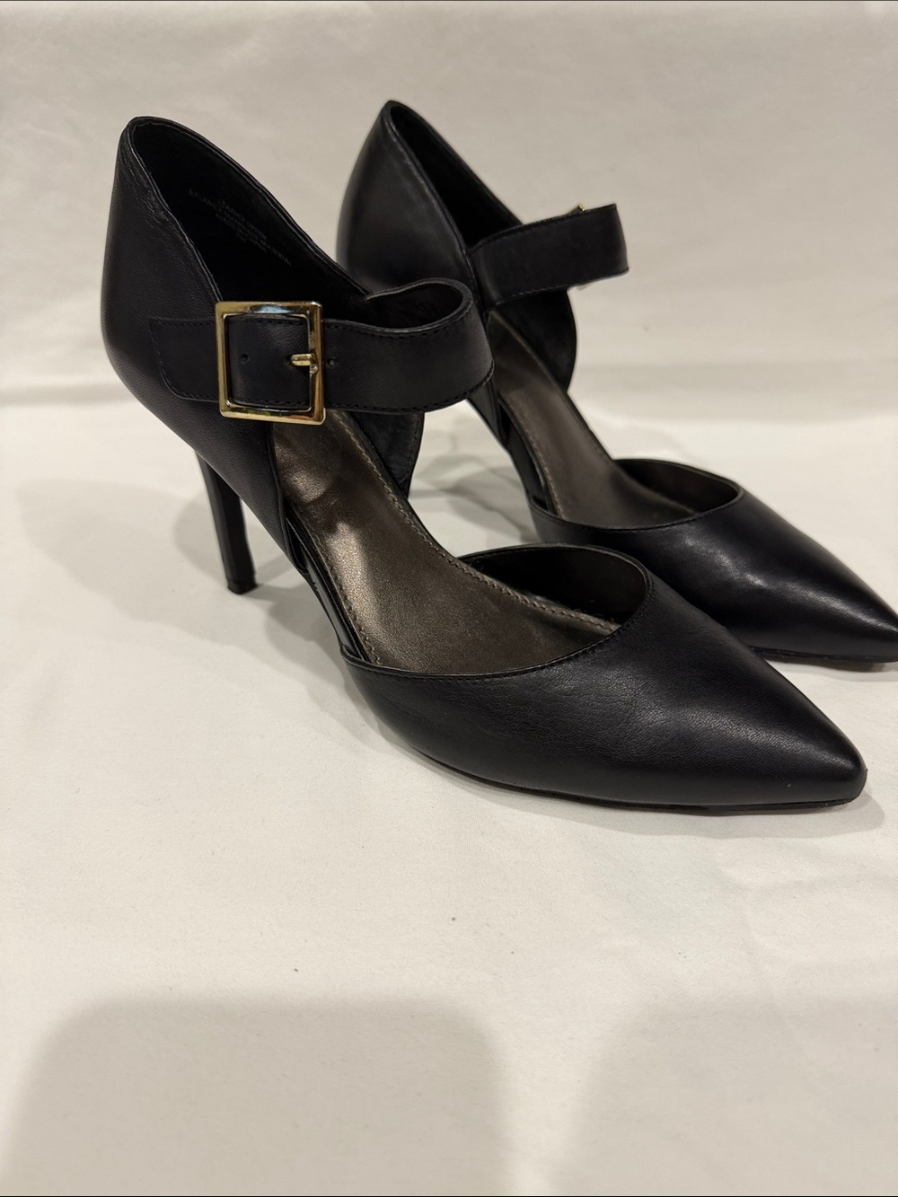 14th & Union Black Pointed Mary Jane Heels with Gold Buckle